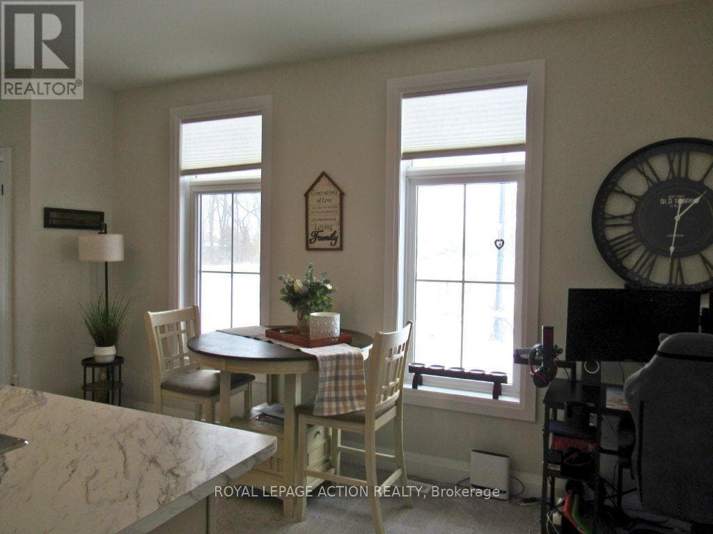 677 PARK Road N Unit# 18 — photo 4
