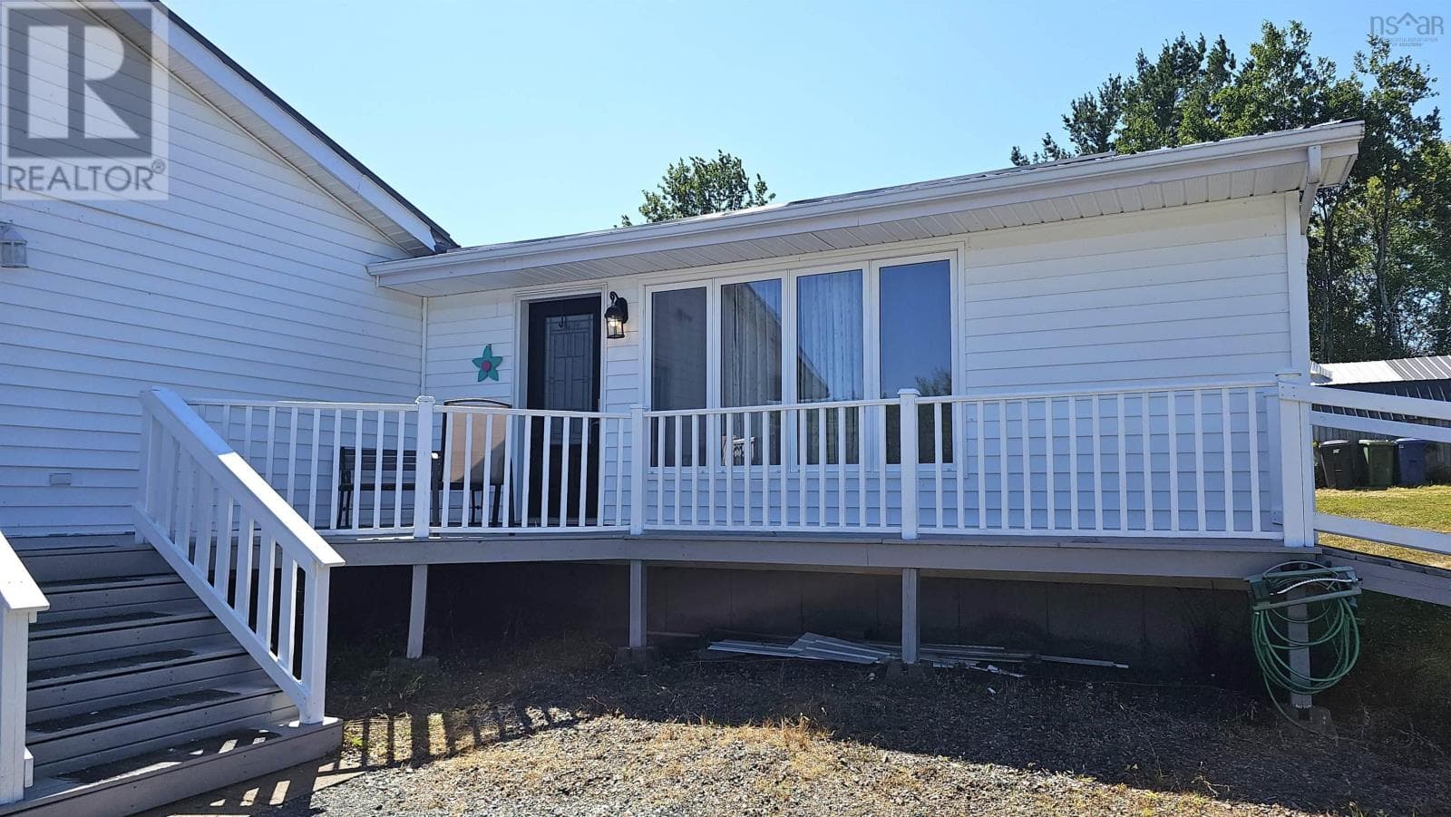 1066 HIGHWAY 2 — photo 4