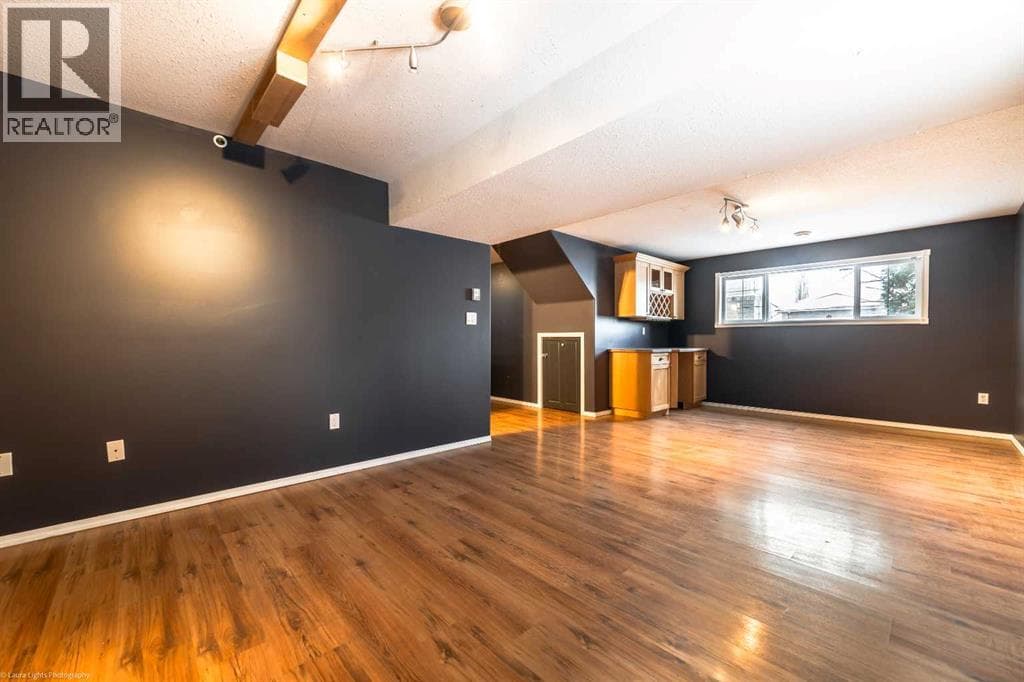 6105 21 Street — photo 5