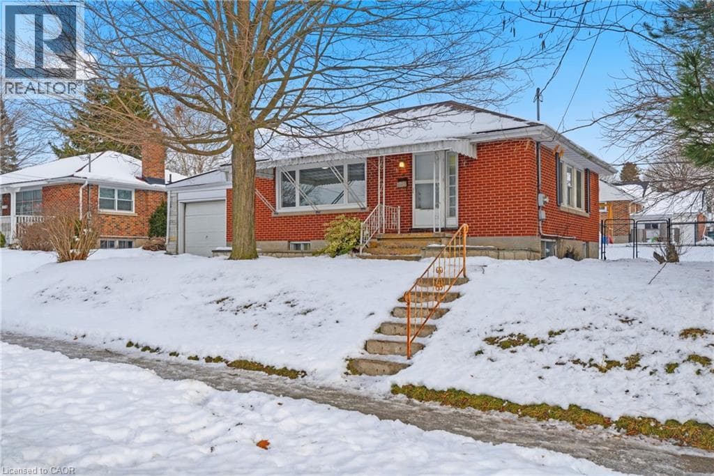 13 RIDGEWOOD AVENUE in 