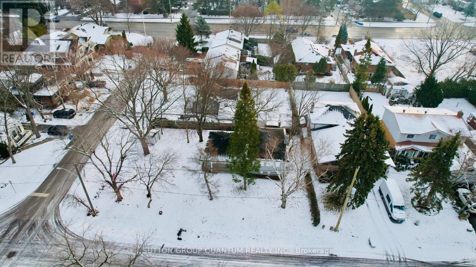 3118 VICTORIA STREET — photo 3
