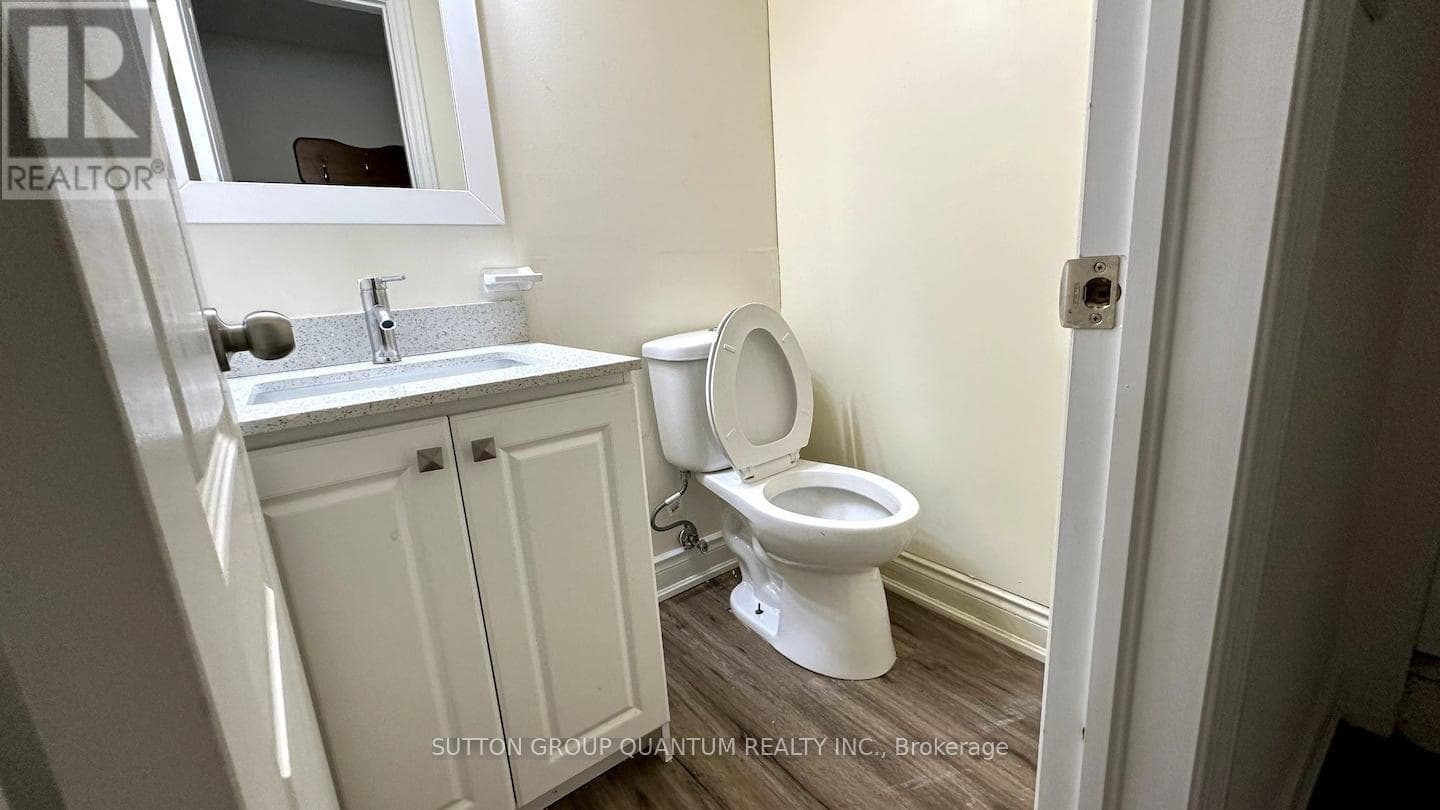 3118 VICTORIA STREET — photo 2