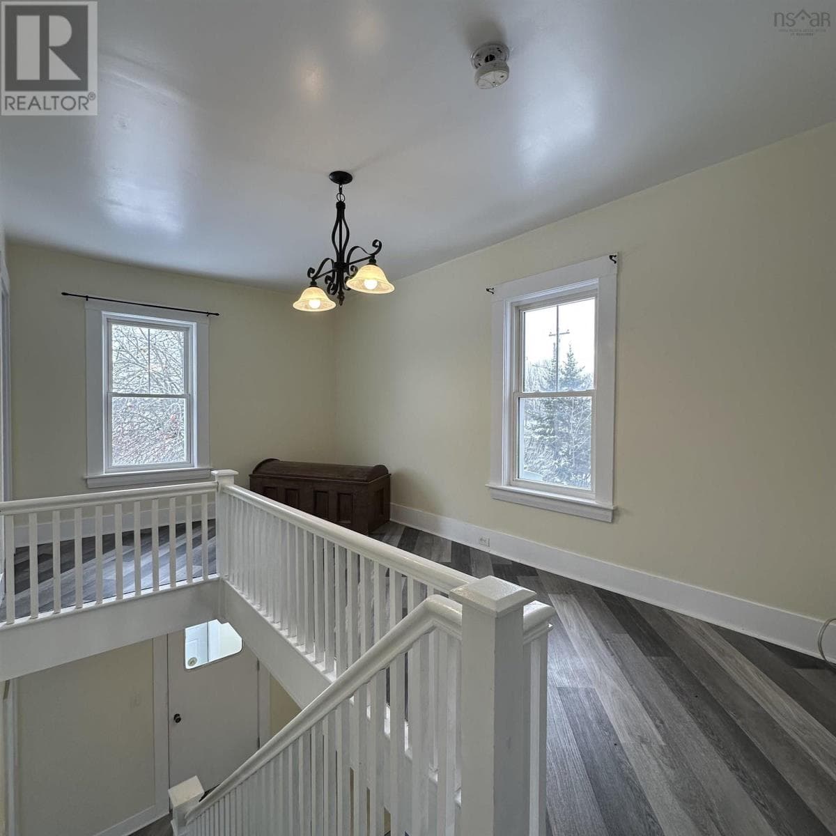 9744 HIGHWAY 8 — photo 2