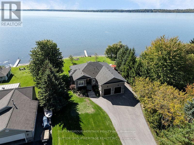 52 HILLSIDE DRIVE in Lindsay