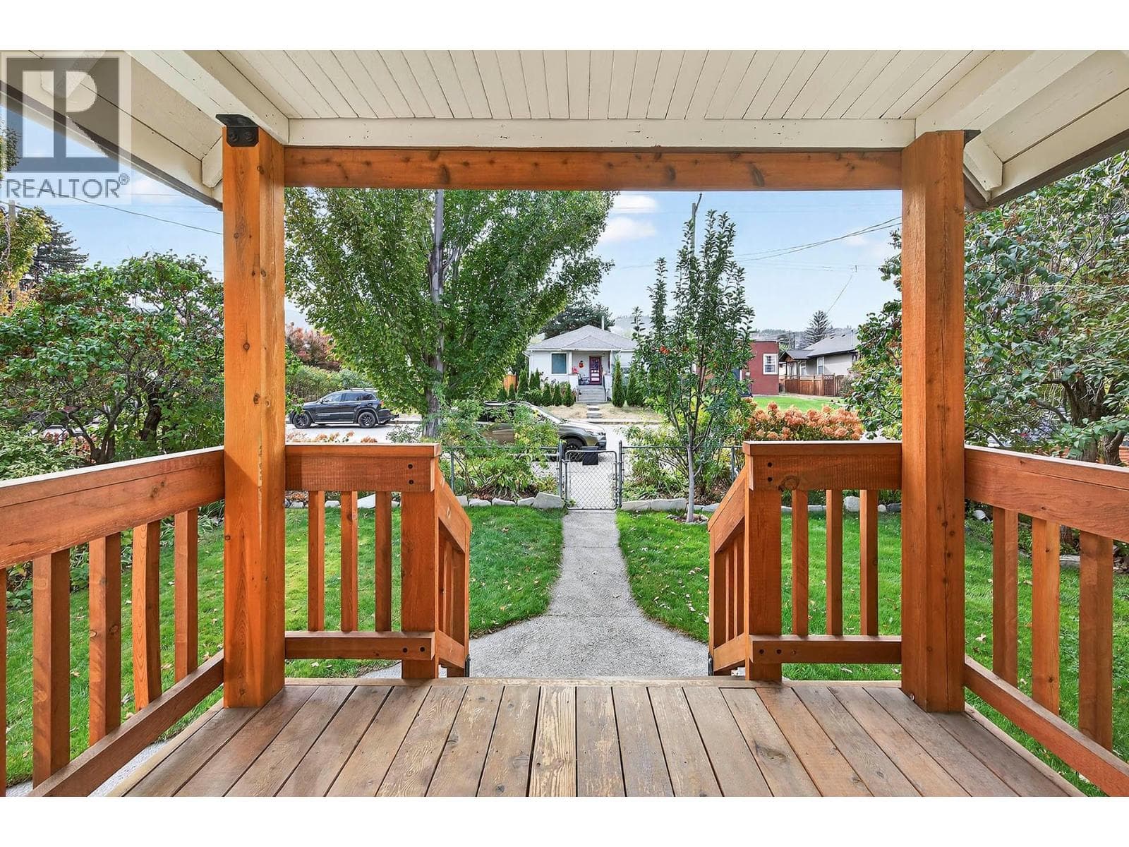 936 NICOLA STREET — photo 4