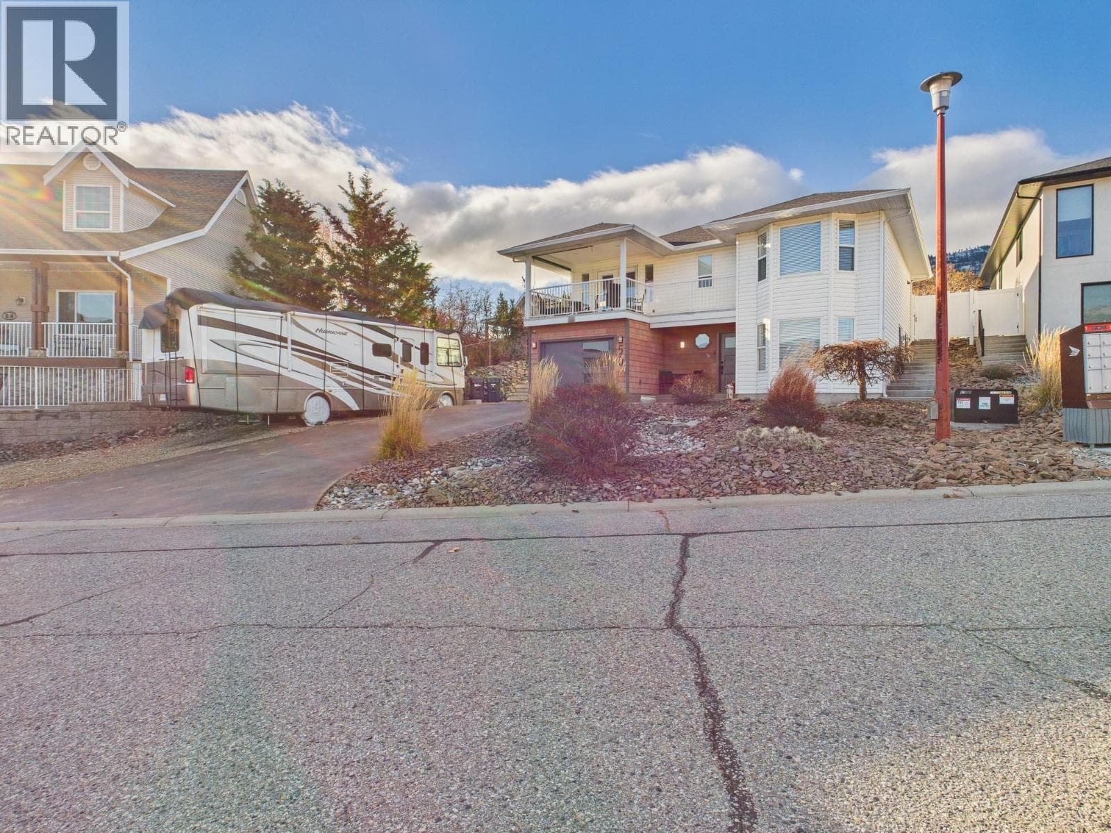 50 Cactus Crescent — photo 2