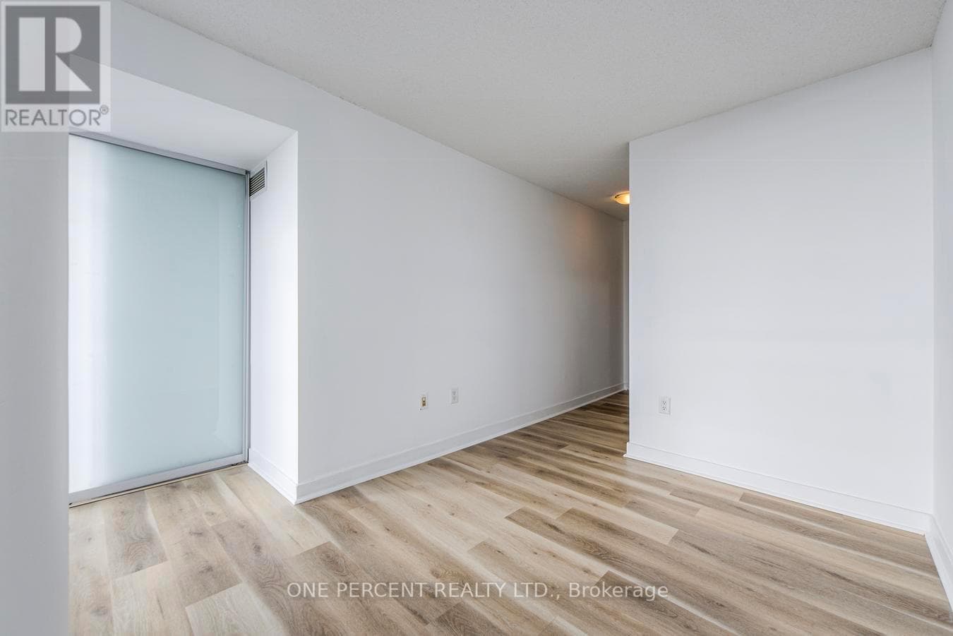 5007 - 25 TELEGRAM MEWS — photo 2