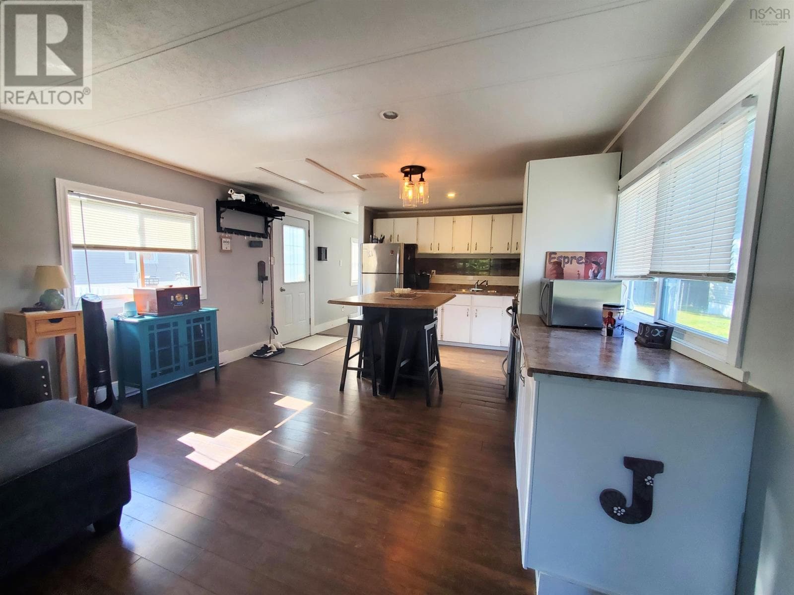 1410 DUCK POND DRIVE — photo 4