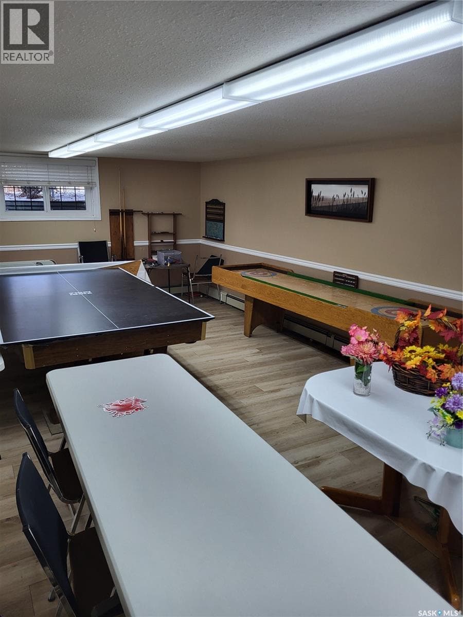 106 3130 Louise STREET, Saskatchewan — photo 2