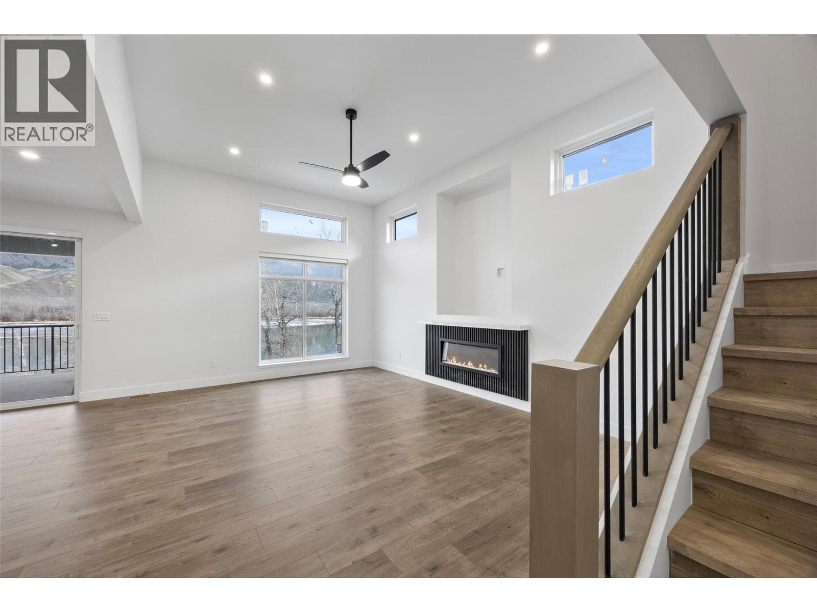 2850 THOMPSON DRIVE — photo 5