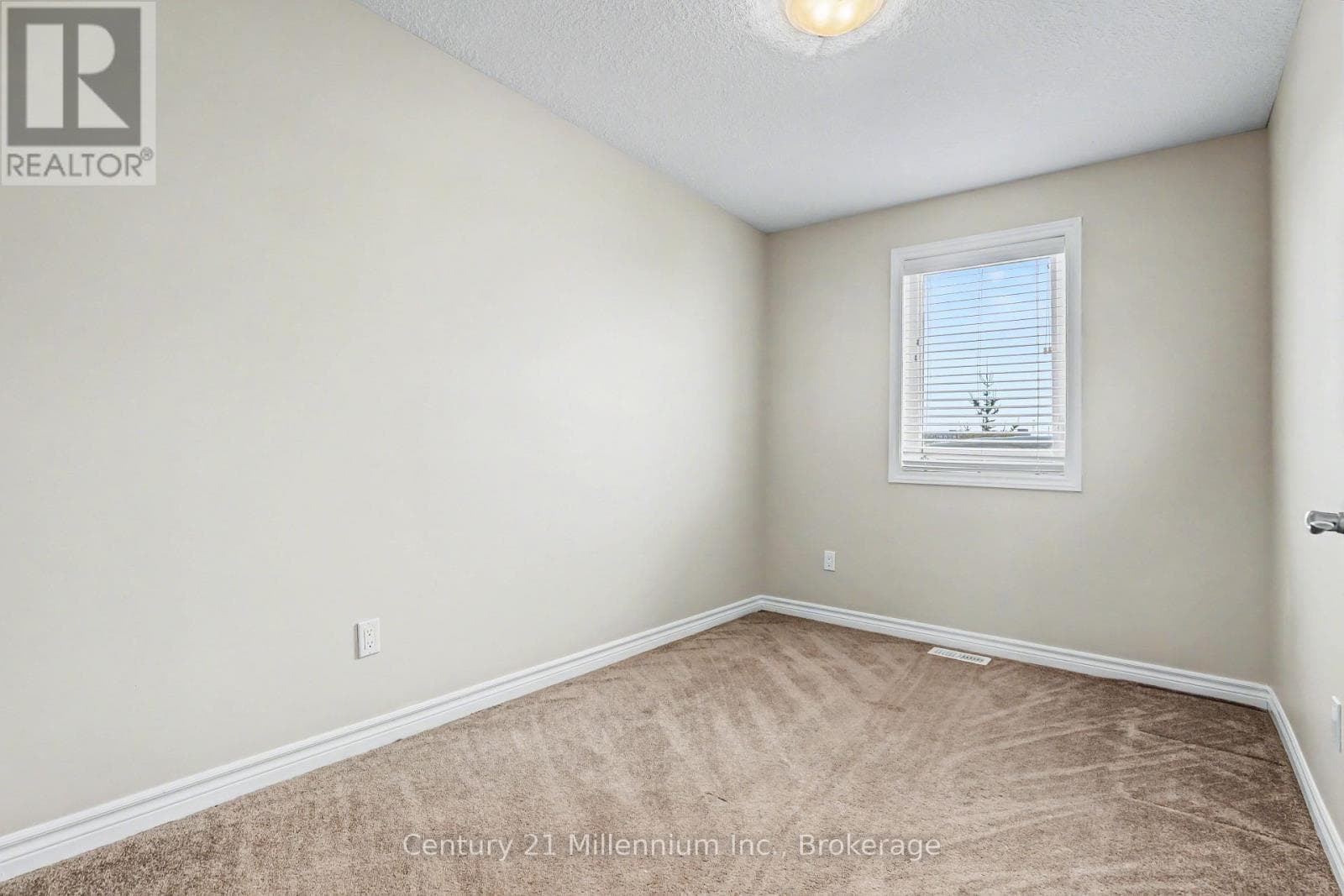 23 - 409 JOSEPH STREET — photo 5