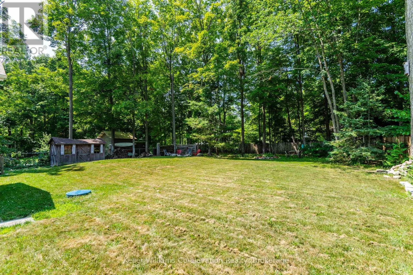 16 MUNDY AVENUE — photo 3