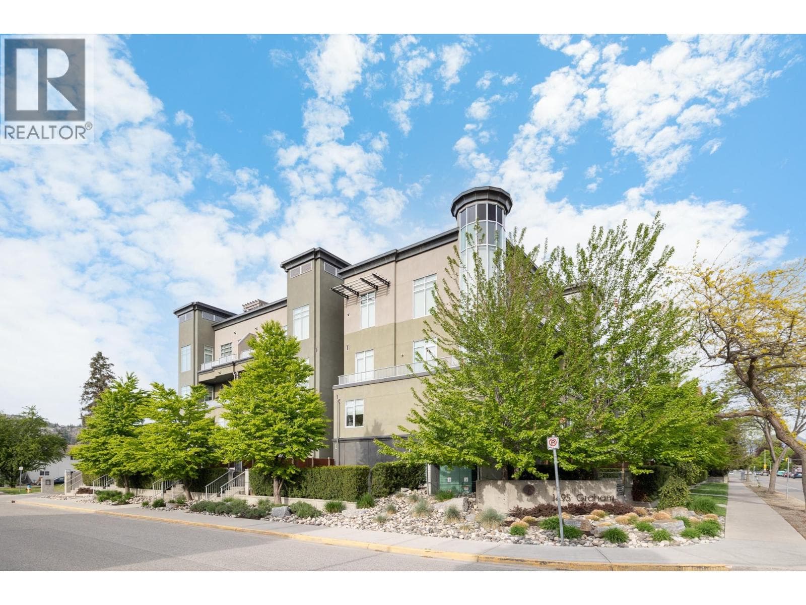 1495 Graham Street Unit# 304, Interior REALTORS® — photo 5