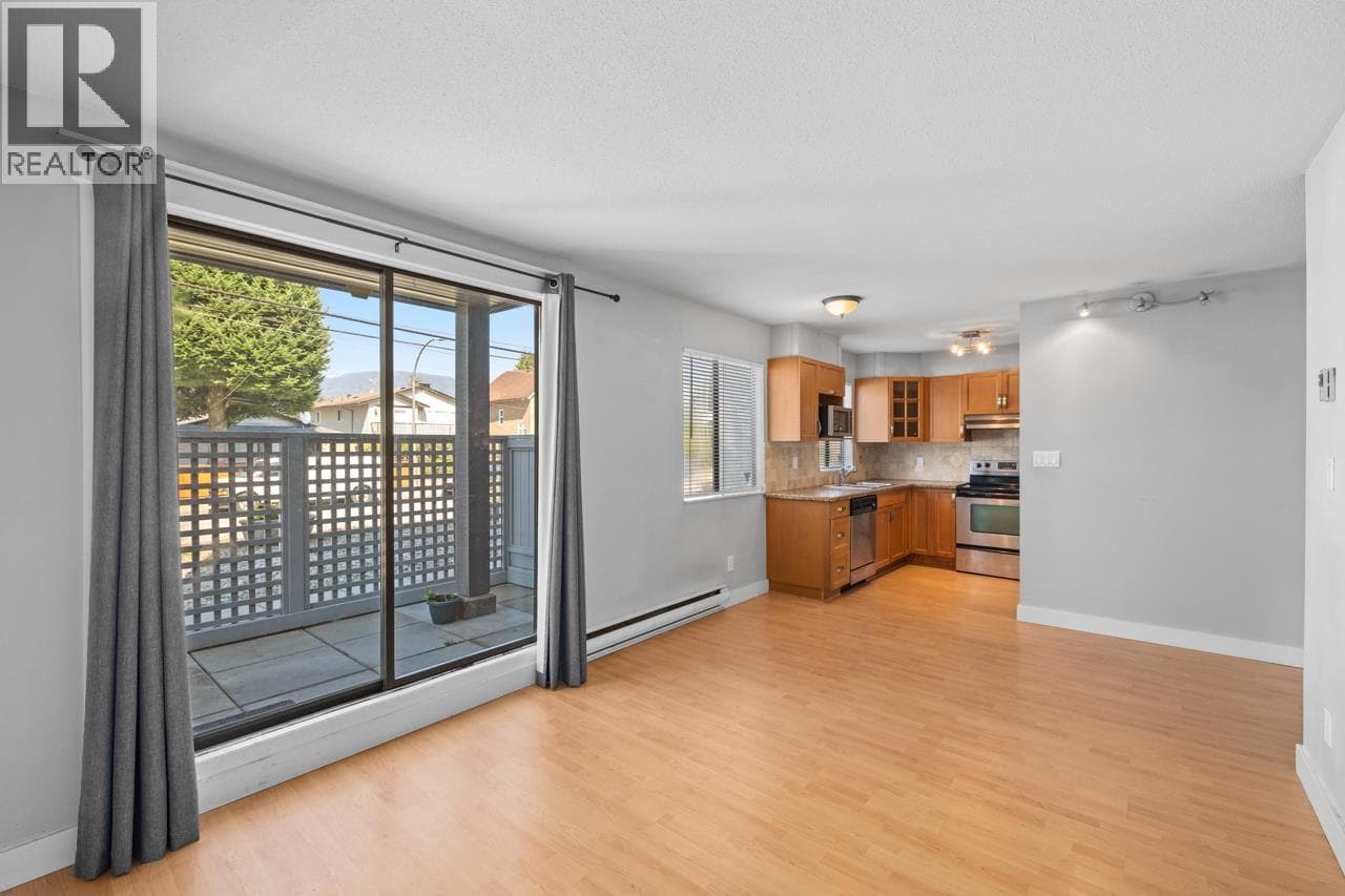110 1948 COQUITLAM AVENUE in Port Coquitlam