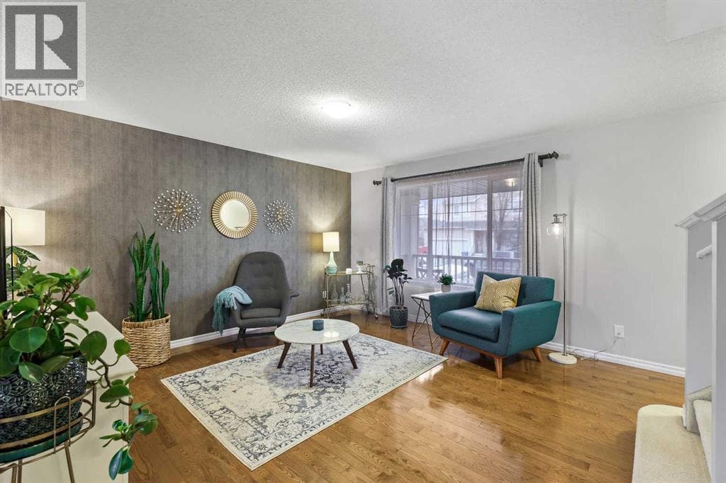 25 McKinnon Street NW — photo 5