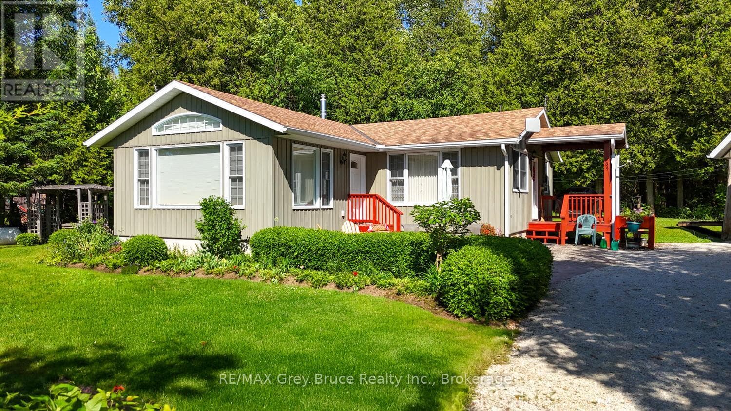 186 HOPE BAIE ROAD in 