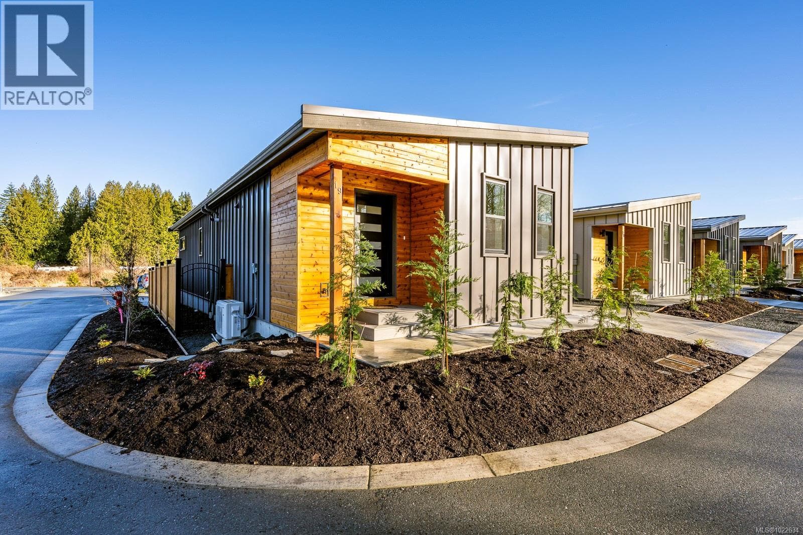 24 3025 ROYSTON ROAD, Vancouver Island — photo 2