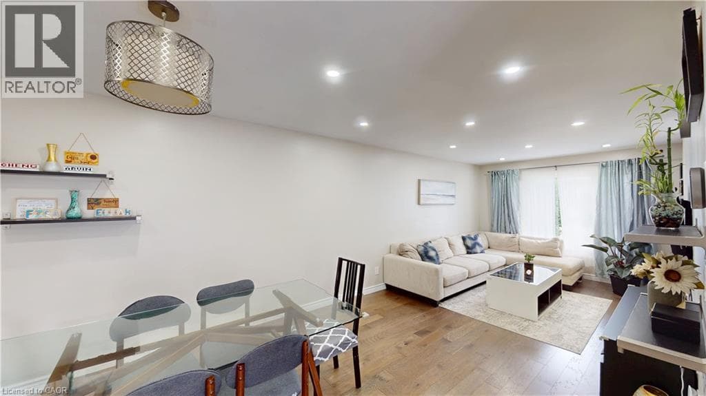 6 ADLER AVENUE — photo 3