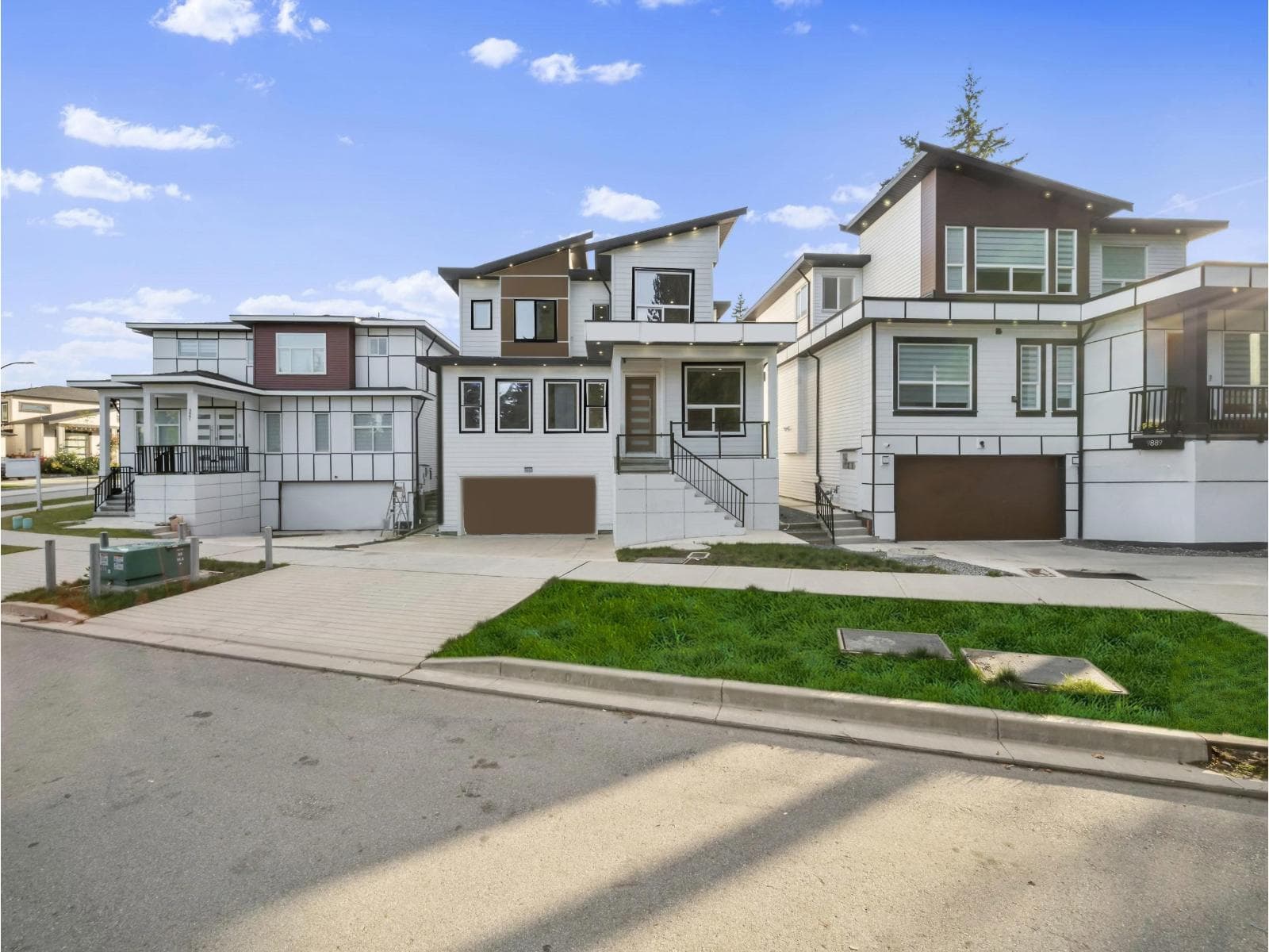9885 HUCKLEBERRY DRIVE in Anniedale