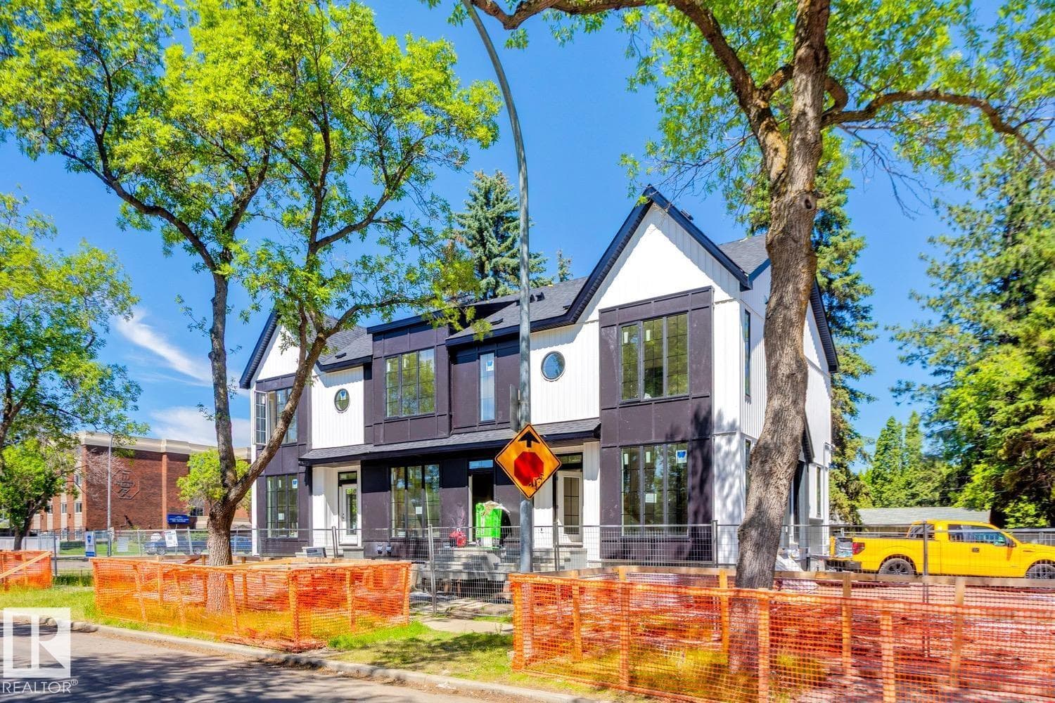 14816 93 AVENUE NORTHWEST — photo 3