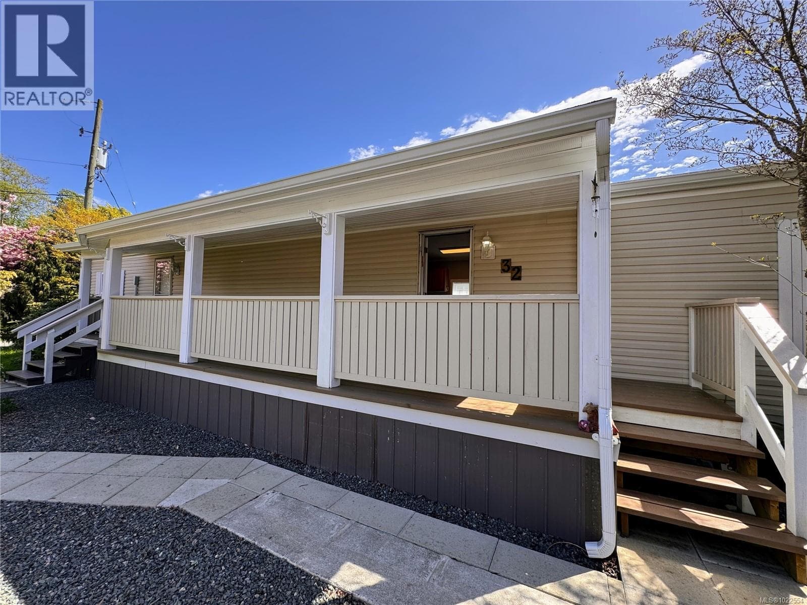 32 7021 Grant Rd — photo 2