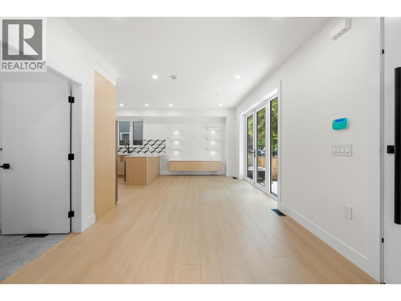 1 3425 ARCHIMEDES STREET — photo 4