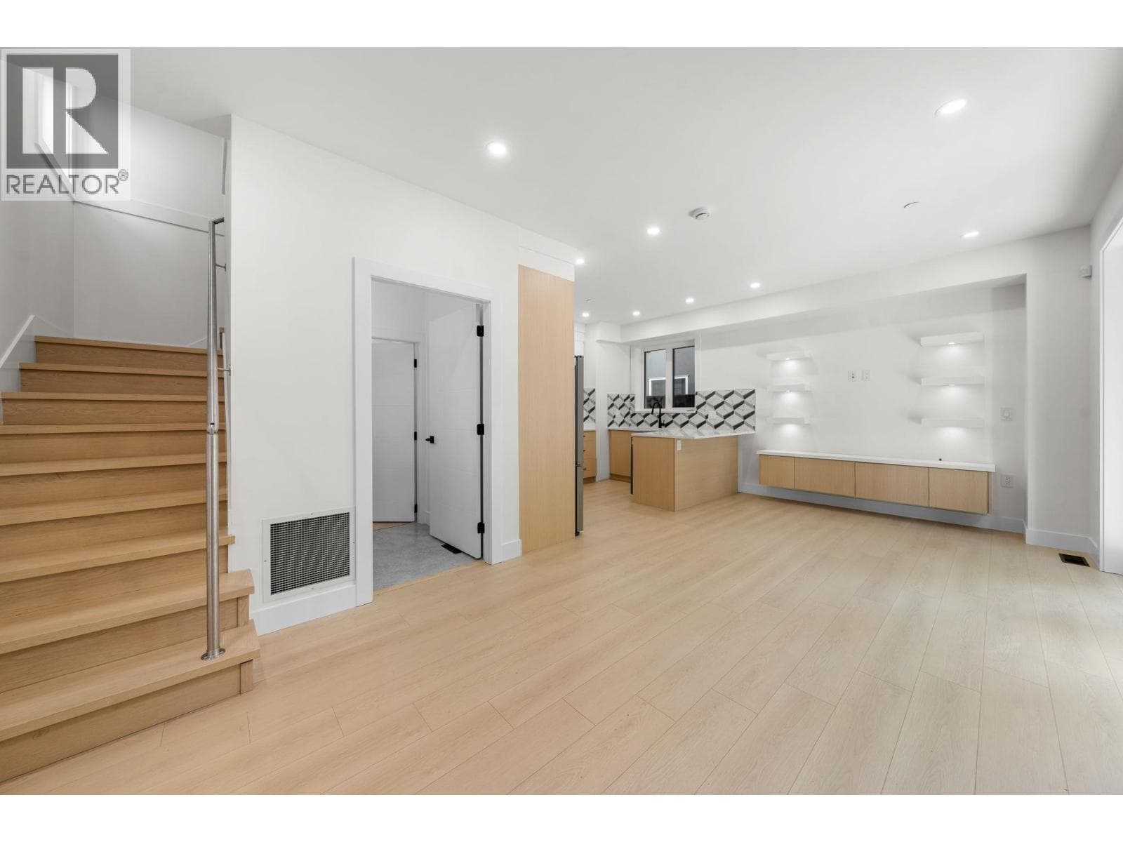 1 3425 ARCHIMEDES STREET — photo 3
