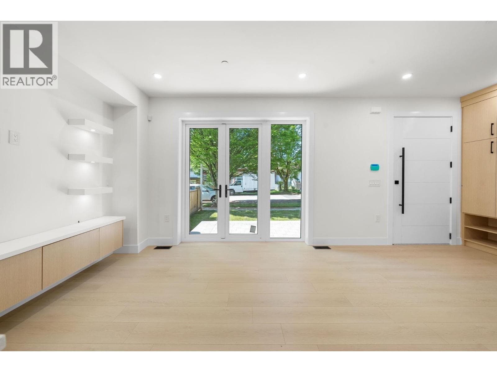 1 3425 ARCHIMEDES STREET — photo 5