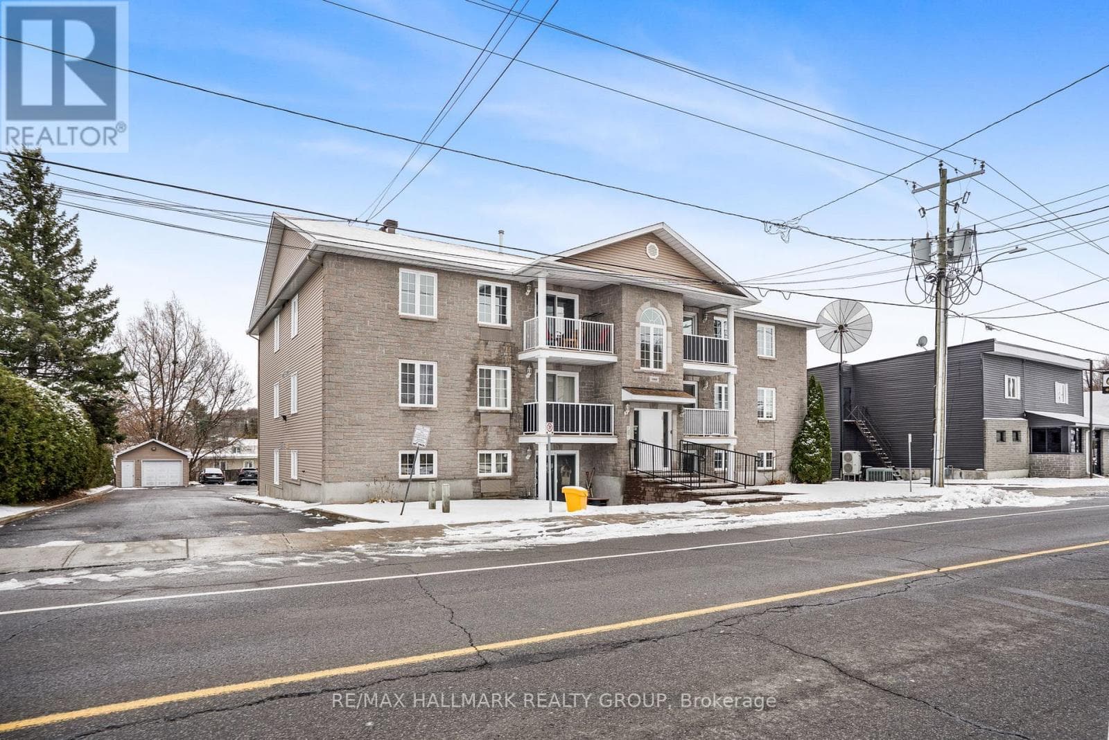 1005 LAURIER STREET in 