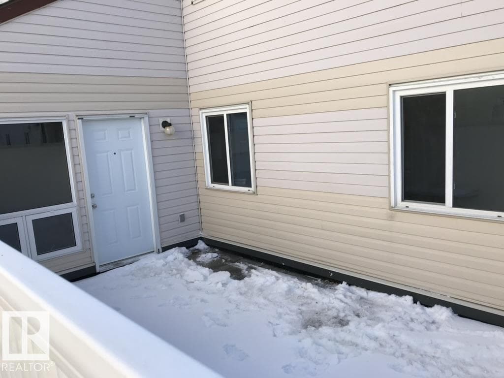 23 LANCASTER TC NORTHWEST NORTHWEST — photo 3