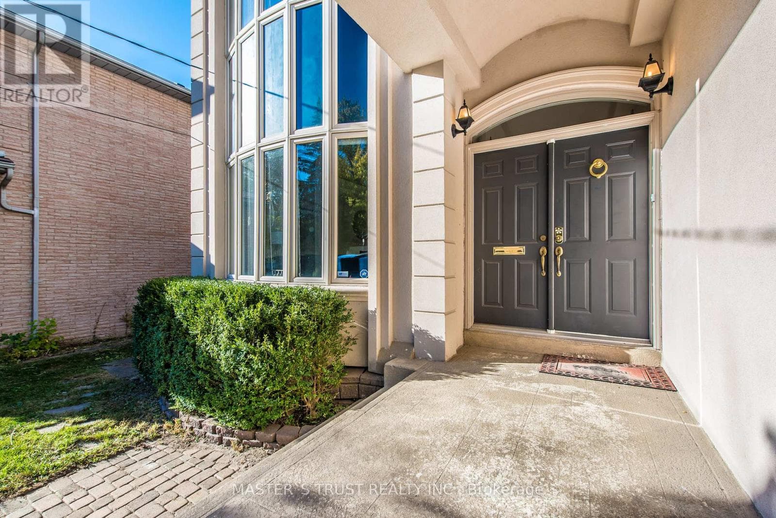 242 EMPRESS AVENUE — photo 3