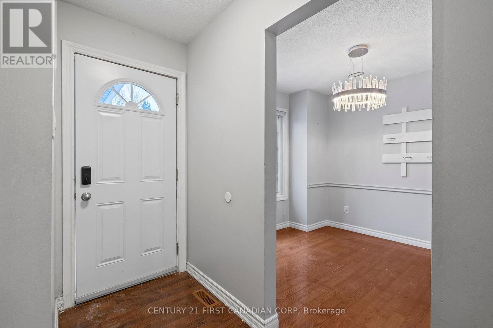 17 - 340 AMBLESIDE DRIVE — photo 4