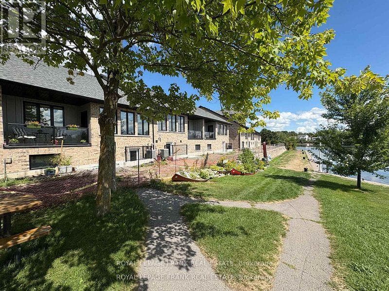 12 POND STREET — photo 3