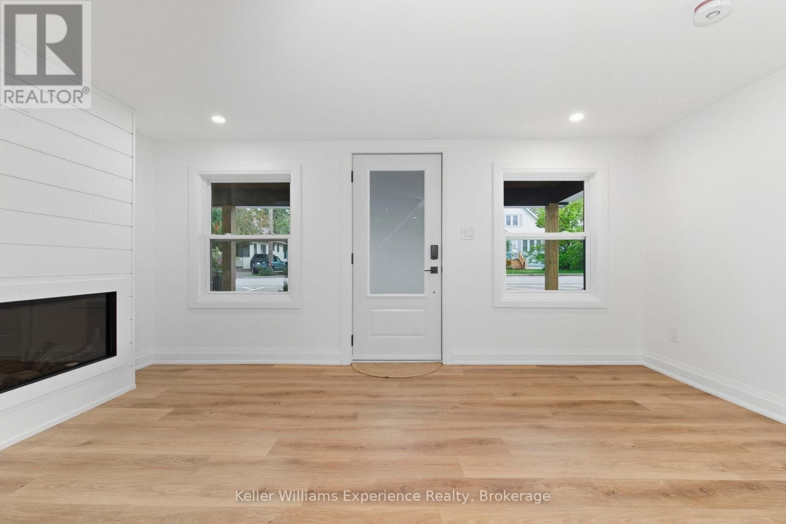 3355 MUSKOKA STREET — photo 5