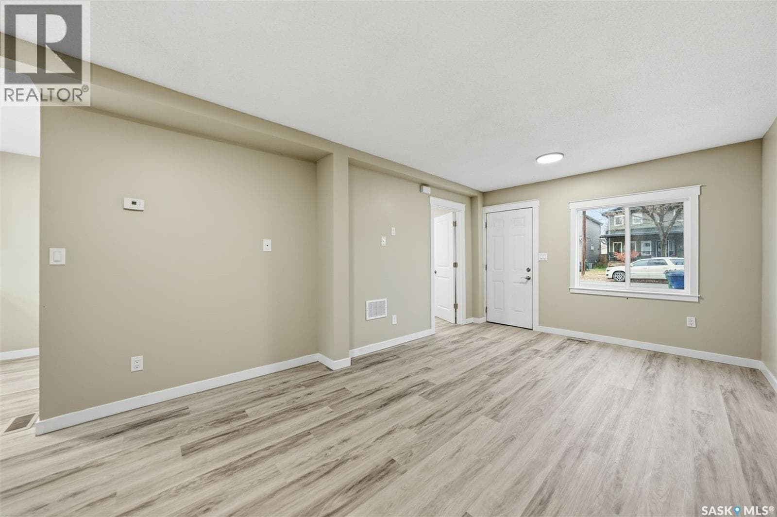 1127 AVENUE F NORTH — photo 4