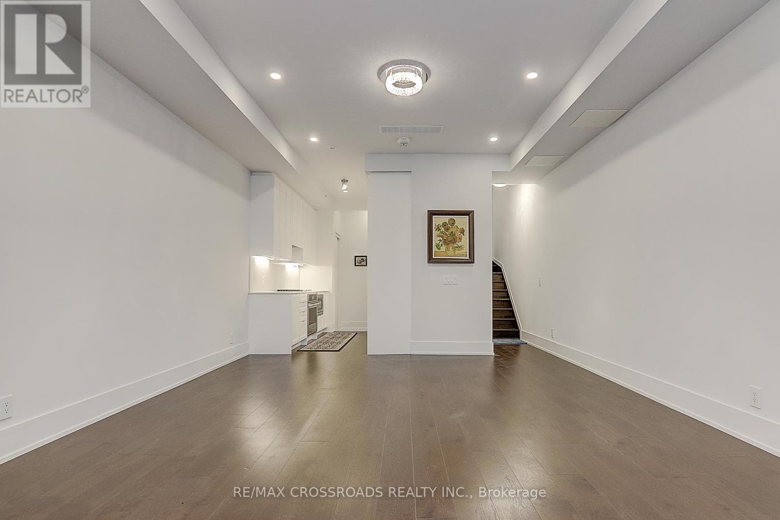TH18 - 270 DAVENPORT ROAD — photo 5