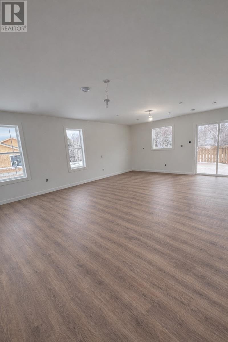 21 Rachel Drive — photo 4