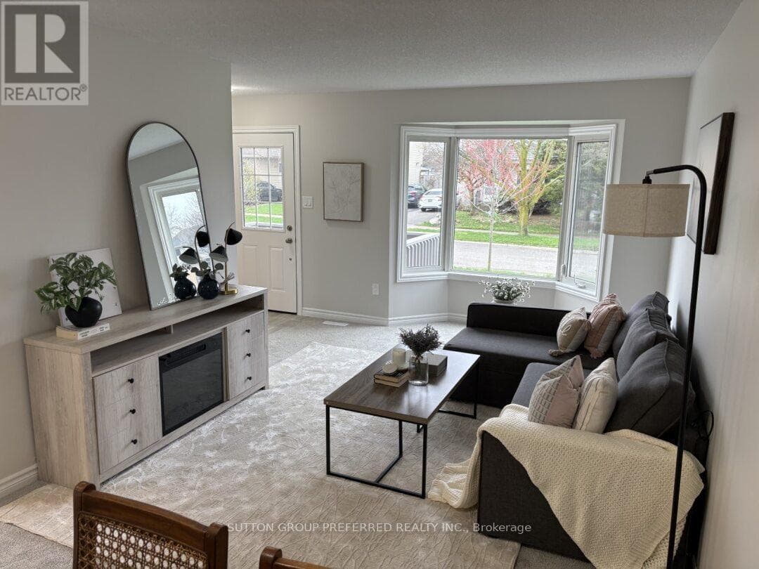 195 SIMPSON CRESCENT — photo 4