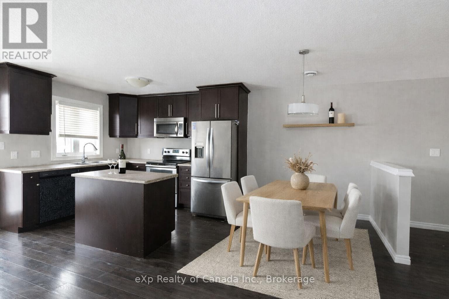 72 - 3320 MEADOWGATE BOULEVARD — photo 4