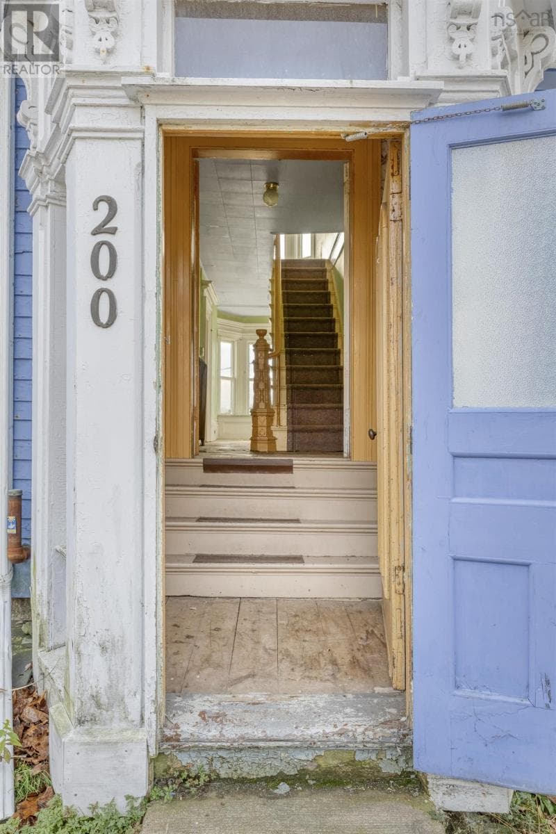 200 MONTAGUE STREET — photo 4