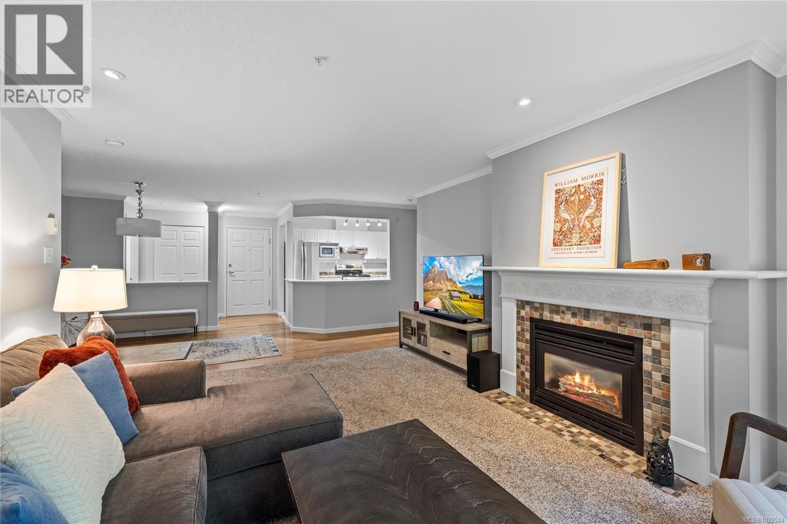 307 5620 Edgewater Lane — photo 5