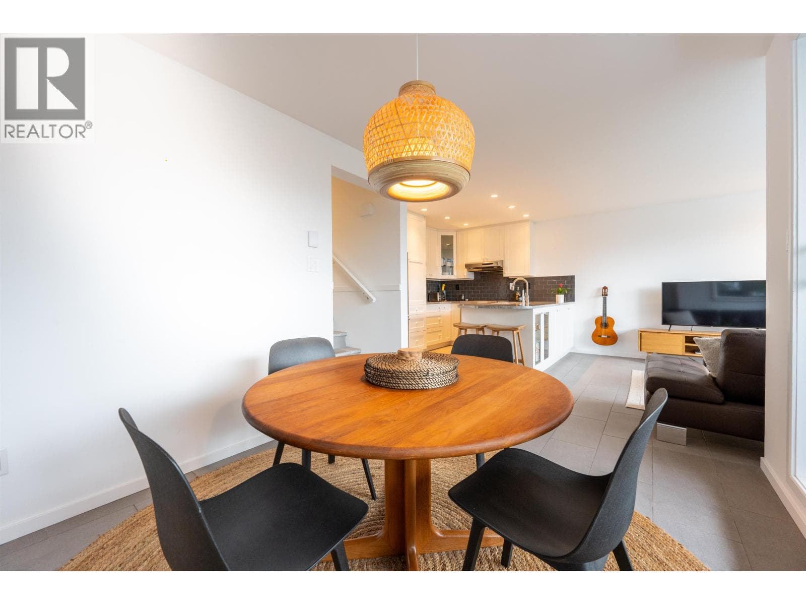 14 2240 GONDOLA WAY — photo 5