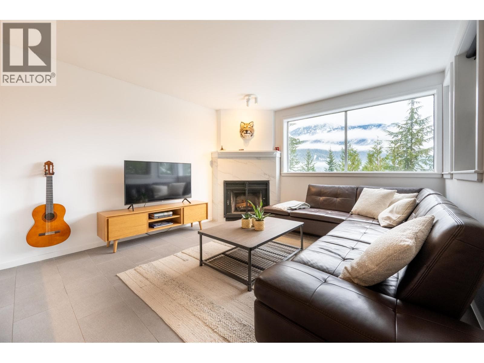 14 2240 GONDOLA WAY in 