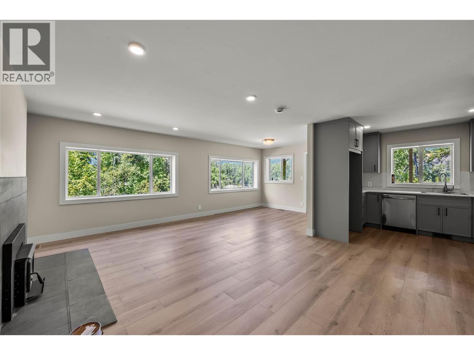 228 WEBB ROAD — photo 5