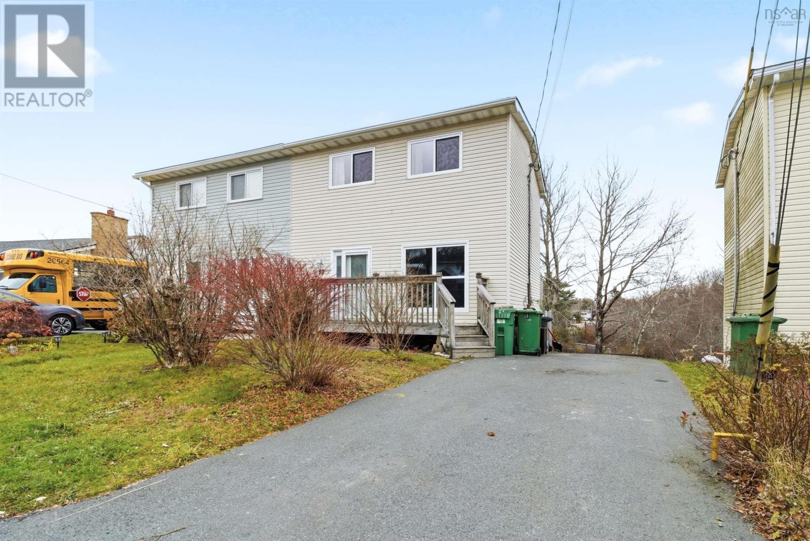 50 AMARANTH CRESCENT — photo 2