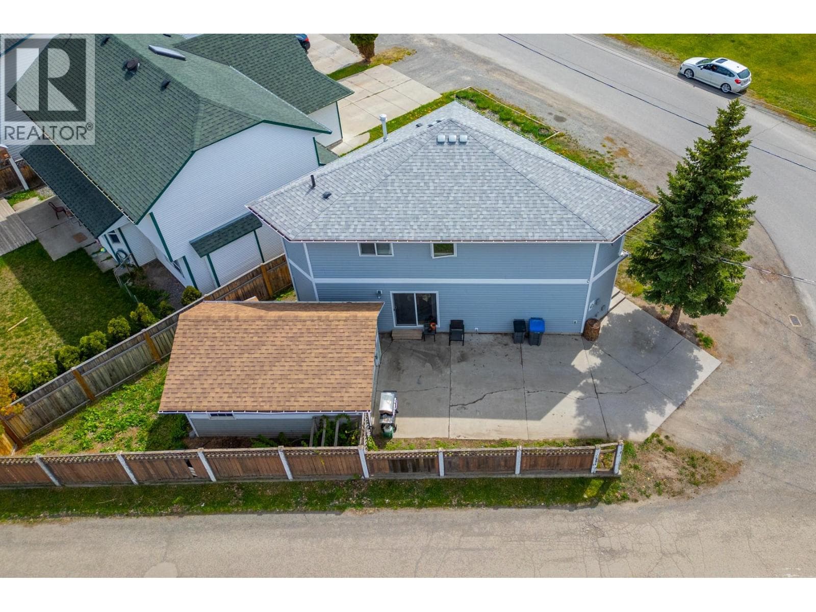 2101 BLACKWELL AVENUE — photo 3