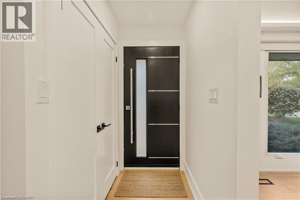257 STRATHCONA DRIVE — photo 3