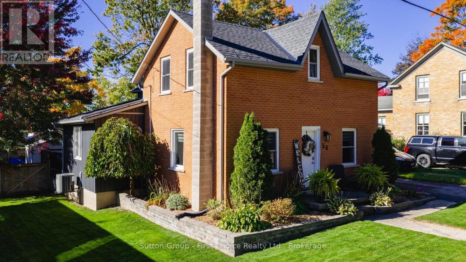 54 WATERLOO STREET — photo 3