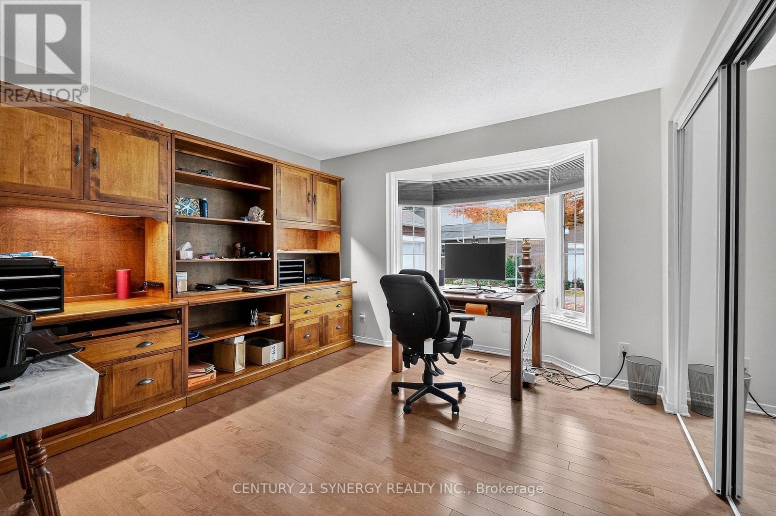 47 - 18 OYSTER BAY COURT — photo 5