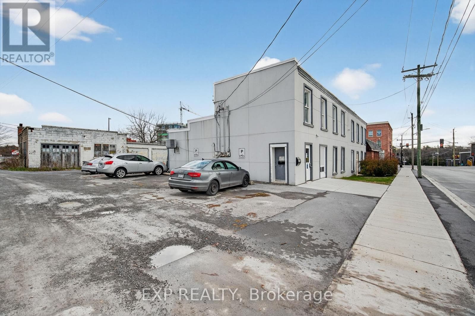 113 EAST STREET E — photo 2